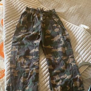 Art Class Green Camouflage Cargo Pants